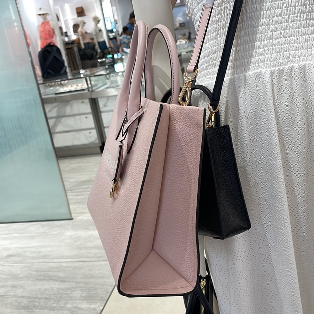 Michael Kors Medium Mirella 35S2G7ZT7L Tote Bag
Powder Blush Multi
NWT - Picture 9 of 16